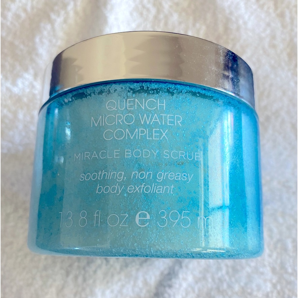 Body Scrub by Quench Micro Body Complex